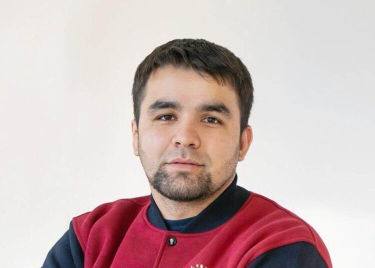 Сақал өсірген күрес бапкері терроризмге қатысы бар деген күдікке ілінді