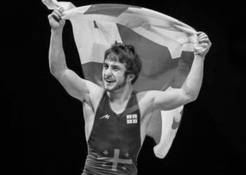 Күрес әлемі қара жамылып тұр