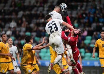 Черчесов — өзі құрды, өзі бұзды