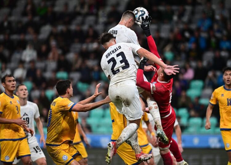 Черчесов — өзі құрды, өзі бұзды