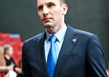 «Барыс» Hockey club едің ғой, «Comedy club» емес…