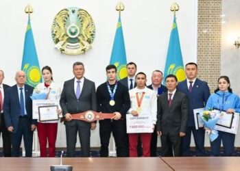 СҚО-да үш спортшыға пәтер берілді