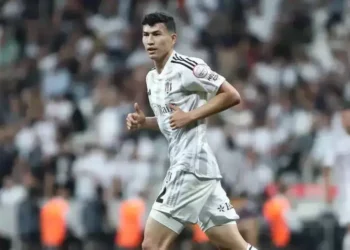 Зайнутдинов жаңа маусымда алғаш рет алаңға шықты