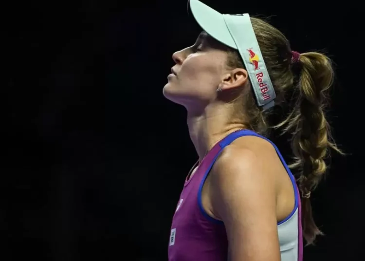 Елена Рыбакина қатарынан екінші матчта жеңіліп қалды
