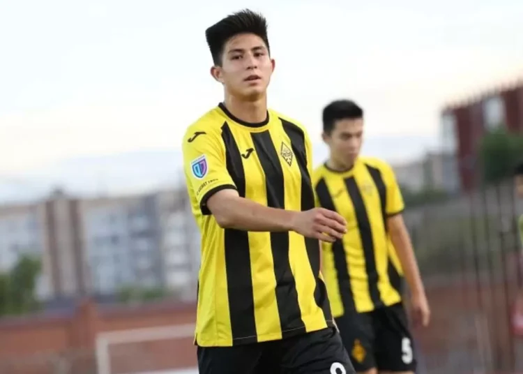 «Челси» 16 жастағы қазақ футболшысына көз тікті