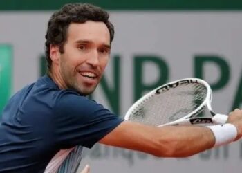 Михаил Кукушкин Франциядағы турнирде қарсыласын камбэкпен ұтты