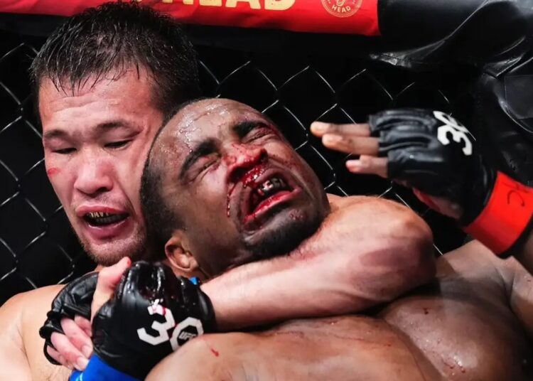 Қазақ телеарналары неге UFC турнирлерін көрсетпейді