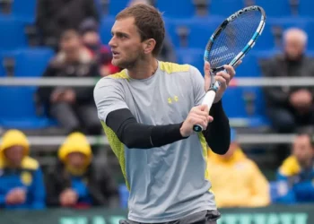 Теннисші Александр Недовесов Қазақстан құрамасынан кетті