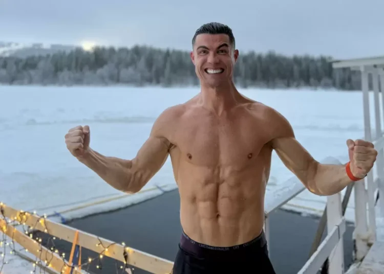 Месси бітті. Роналду әлемдегі ең көп табыс табатын спортшы атанды