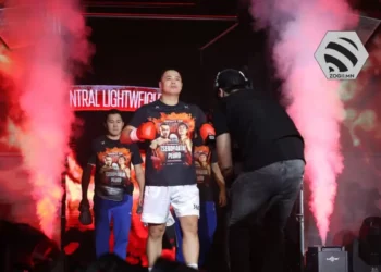 Моңғолиядағы қазақ боксшысы Бекнұр Қалиұлы қарсыласын техникалық нокаутпен жеңді