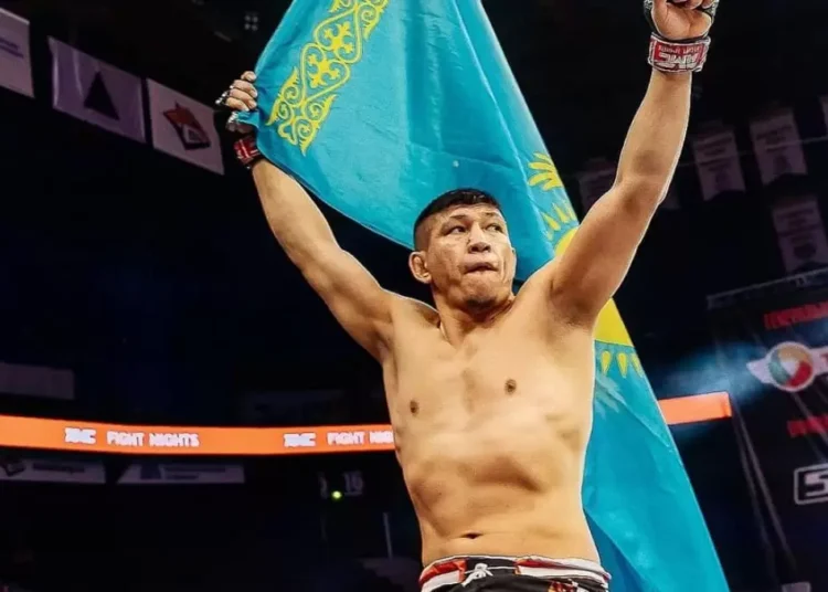 Қуат Хамитов ресейлік Магомед Исмаиловпен жұдырықтасады