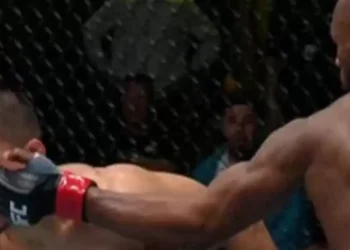 Асу Алмабаевтың айқасынан соң UFC-ге ереже өзгерту ұсынылды