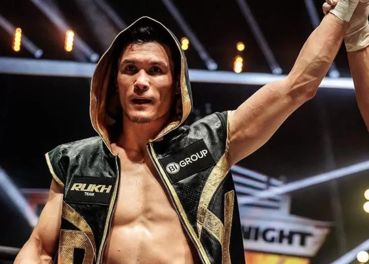 Данияр Елеусінов жанкүйерлерінен кешірім сұрады