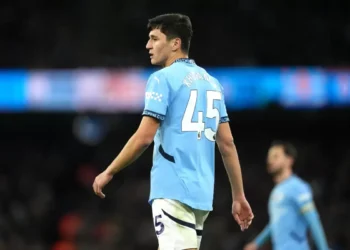 Ойбу! Абдукодир Хусанов өз қақпасына гол соғып алды