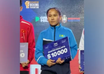 Қазақстандық төрт боксшы қыз 10 мың доллардан алды