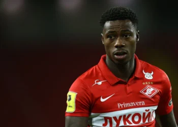 Квинси Промес Ислам дінін қабылдады