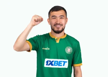 Еркебұлан Нұрғалиев “Каспий” жейдесін киді