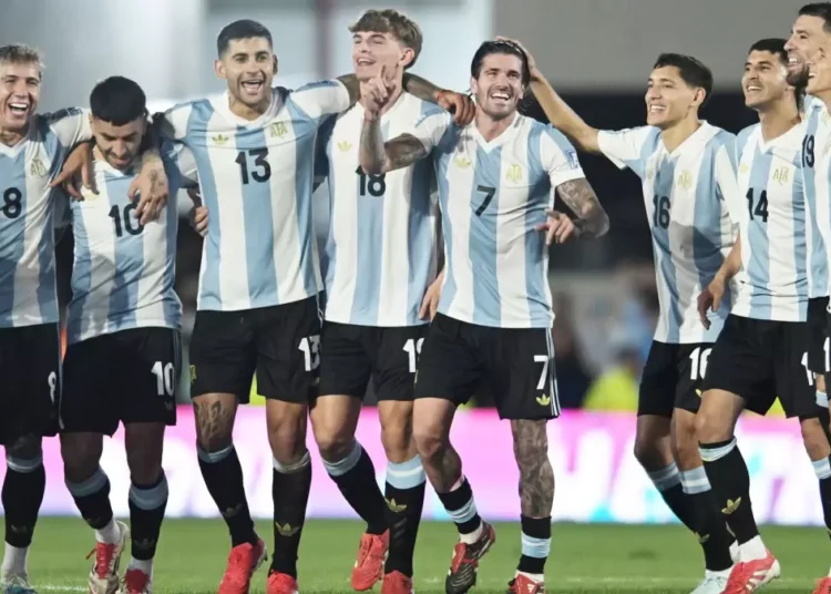 Аргентина Мессисіз Бразилияны тас-талқан етті