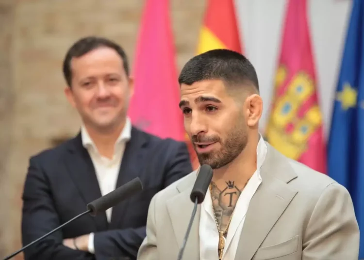 Еуропадағы көшеде UFC файтері атындағы көше пайда болды