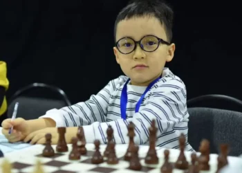 7 жастағы қазақ баласы шахматтан әлем чемпионы атанды
