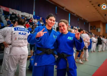 Оразбаев орнында қалсын! «Барыс» хоккейшілері Тоқаевқа үндеу жолдады