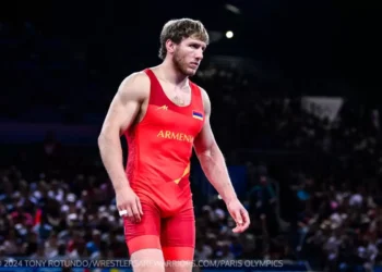 «Қазақстан барысы» Ерасыл Қажыбаев Абай облысы әкімдігі берген пәтерді әлі ала алмай жүр