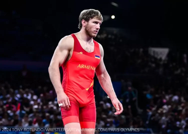 «Қазақстан барысы» Ерасыл Қажыбаев Абай облысы әкімдігі берген пәтерді әлі ала алмай жүр