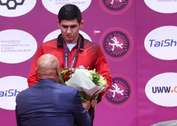 «Қазақстан барысы» Ерасыл Қажыбаев Абай облысы әкімдігі берген пәтерді әлі ала алмай жүр