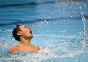 «Қайрат» қарсыласын тас-талқан етіп, жеке дара көш бастады