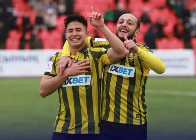 «Қайрат» қарсыласын тас-талқан етіп, жеке дара көш бастады