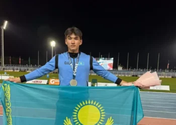 Қазақстанның жасөспірім хоккейшілері әлем чемпионатында алғаш рет жеңіске жетті