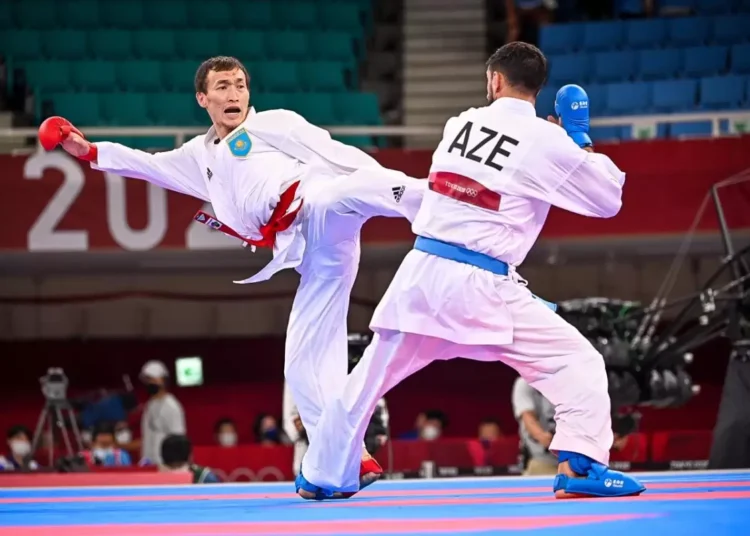 Әйгілі боксшы Амир Хан Астанада Мерей Ақшаловпен кездесті