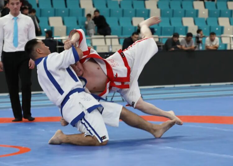 Оралда қазақ күресінен Қазақстан чемпионатында 470-ке жуық балуан бақ сынап жатыр