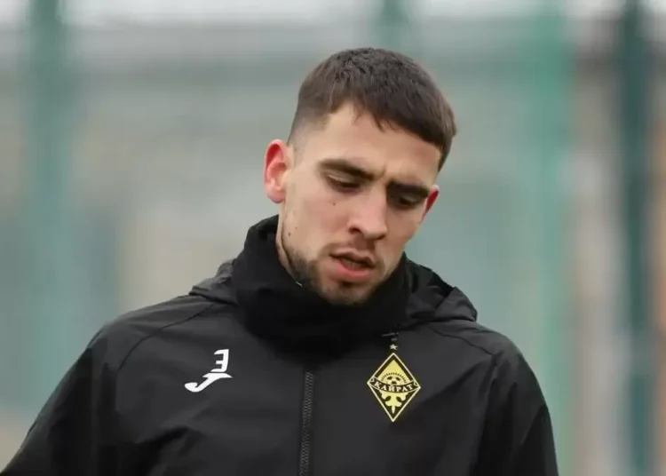 Португалиялық футболшы «Қайратта» қалатын болды