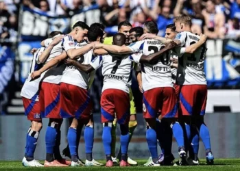 “Гамбург” жеті жылдан кейін Бундеслигаға қайта оралды