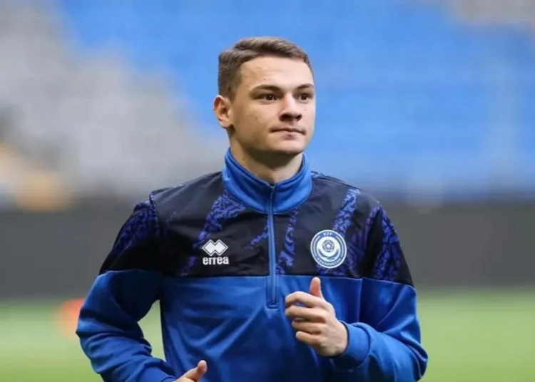 Ислам Чесноков келесі аптада «Хартсқа» ауысады