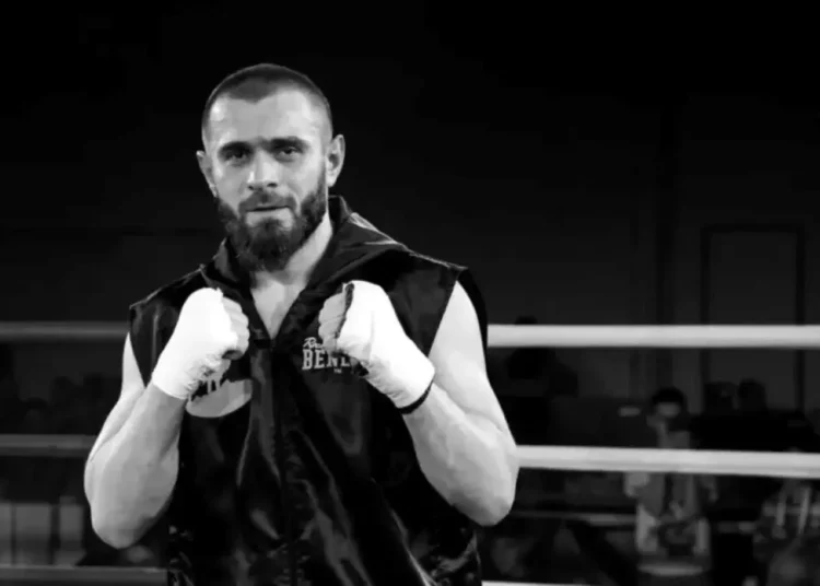 «Түкіргенім бар». Ішіп алған футболшы атыраулық жанкүйерлерге ауыр сөздер айтты