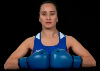 «Түкіргенім бар». Ішіп алған футболшы атыраулық жанкүйерлерге ауыр сөздер айтты