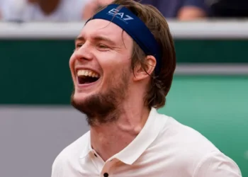 Мария Агапова дебюттік айқасында жеңілді