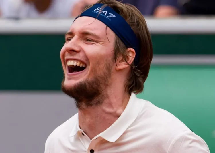 Мария Агапова дебюттік айқасында жеңілді