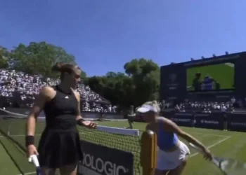 Мария Агапова дебюттік айқасында жеңілді