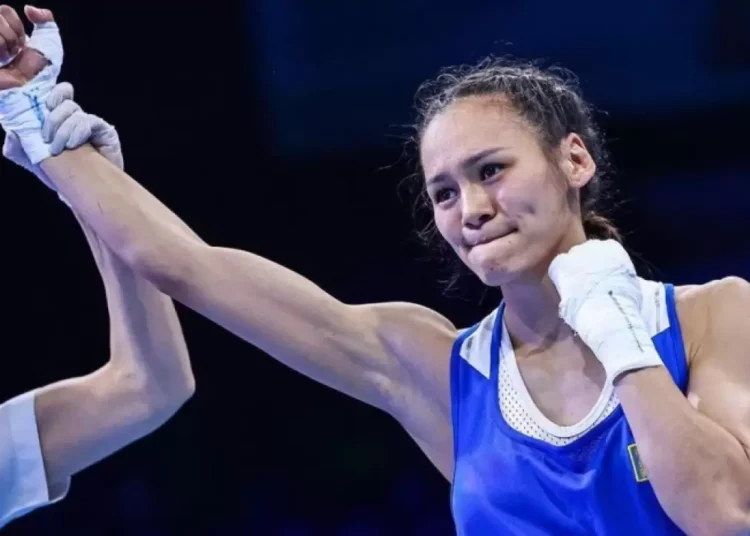 Алуа Балқыбекова АҚШ боксшысын жеңді