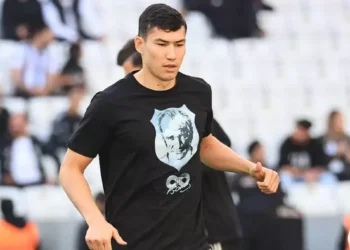 Канело әлемдегі үздік үш боксшыны атады