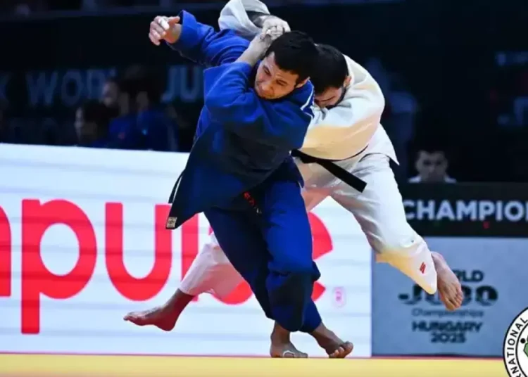 Канело әлемдегі үздік үш боксшыны атады