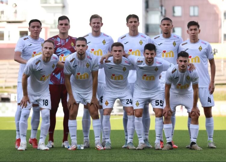 КуПС — Қайрат: жанкүйерлер алматылық клубты жерден алып, жерге салуда