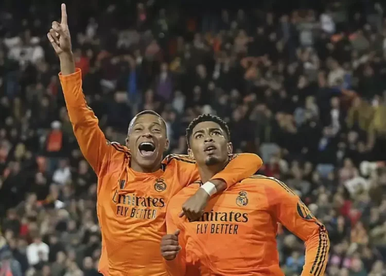 Өзбекстан қазағы Сәкен Полатов Азия бокс ұйымының вице-президенті болып сайланды