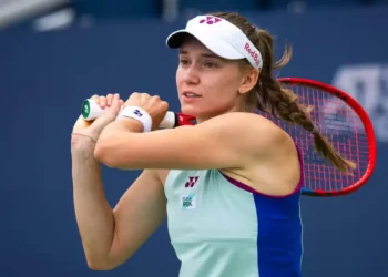 «Батпақтан шығу қиын». Ресейлік сарапшы «Барыстың» әлеуетін бағалады