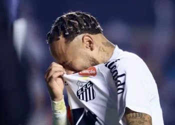 «Батпақтан шығу қиын». Ресейлік сарапшы «Барыстың» әлеуетін бағалады