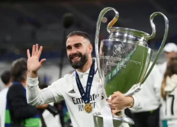 Танымал балуан әлем чемпионатында төрт тісінен айырылды