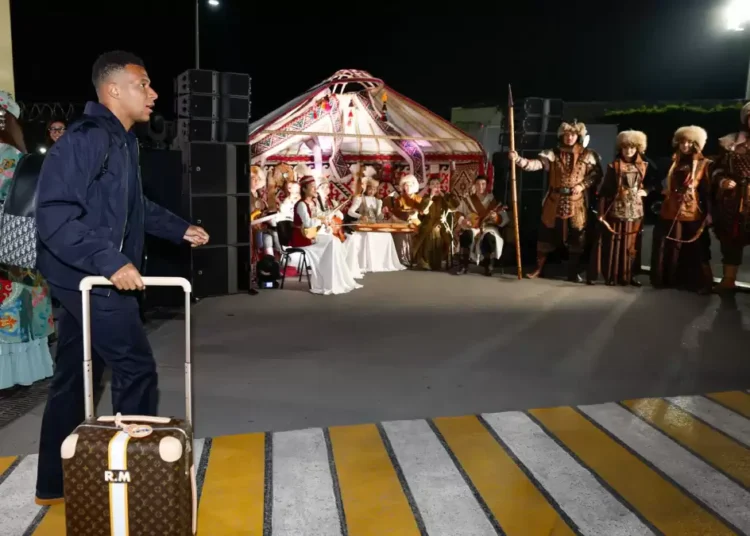 «37 млн теңге». Мбаппенің Қазақстанға келген образының құны белгілі болды